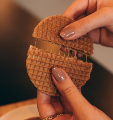 BISCOITO STROOPWAFEL LATA 280G