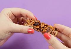BARRA NUTS E FRUTAS VERMELHAS 25G